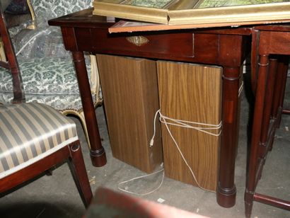null Petite table à écrire en bois teinté acajou, un tiroir en ceinture Style Empire,...