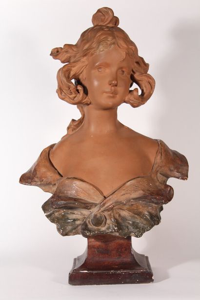 null D'après A. CARLI

"Buste de jeune femme"

Plâtre polychrome 

Circa 1900

H.:...