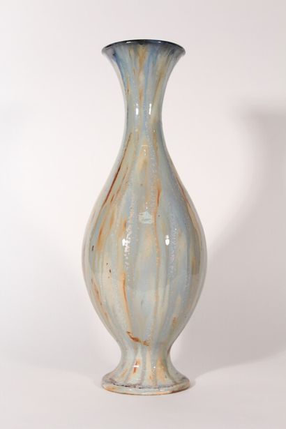 null Roger GUÉRIN

Vase en grès flammé

Début XXème siècle 

H.: 46 cm

(Petits éclats...