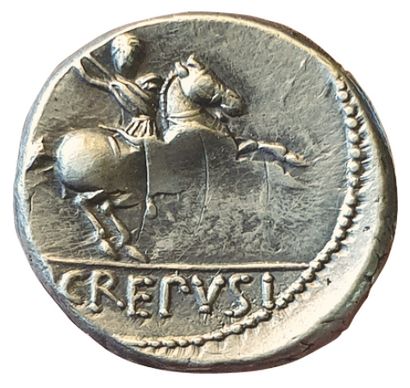 null CREPUSIA.

82 av. J.C. Publius Crepusius. 

Denier. 

R/ Cavalier galopant à...