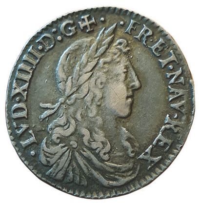 null LOUIS XIV. 

Douzième d'écu au buste juvénile.

1662 R. Villeneuve Saint André.2,29grs....