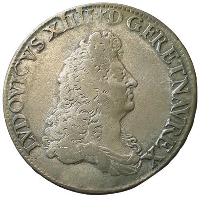 null LOUIS XIV. 

Ecu de Flandre dit « Carambole ». 1686 LL. Lille. 

2e buste. Diff....