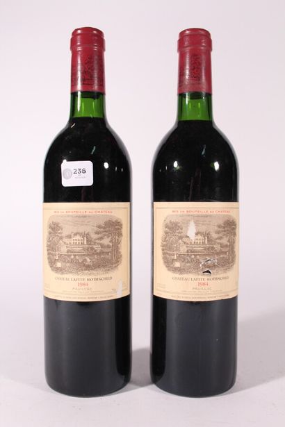 null 1984 - Château Lafite-Rothschild

Pauillac Rouge - 2 blles (1 étiquette abi...