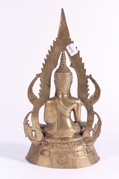 null Bouddha en bronze doré 

Asie, début XXème siècle 

H.: 32 cm