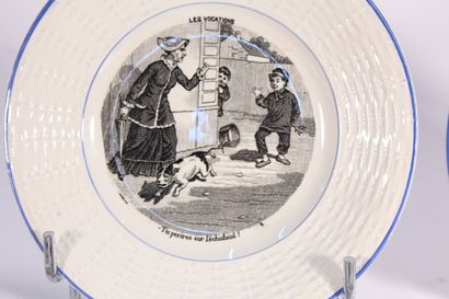 null Onze assiettes en faïence de Digoin, série "Les Vocations"

Fin XIXème siècle

Diam.:...