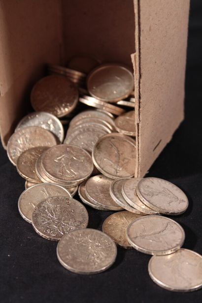 null Lot argent : 69 pièces de 5 Francs Semeuse argent