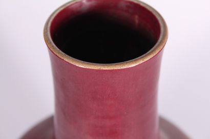 null Vase en porcelaine rouge dit sang de boeuf

Chine, fin du XIXème-début du XXème...