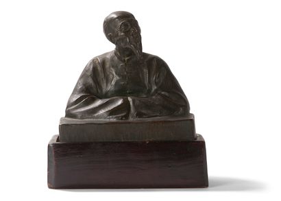 null Gaston HAUCHECORNE (1880-1945)

"Sage"

En bronze patiné, signé G. Hauchecorne,...