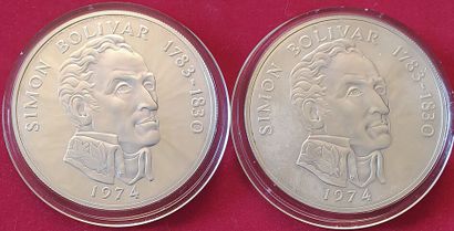 null Lot de 2 monnaies de 20 Balboas 1974. 60mm. Argent. 2 x 129,59grs (925/1000e)....