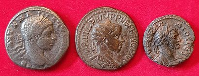 null Rome. Provinces. 3 monnaies. Tetradrachme d'Elagabale, Tetradrachme de Gallien,...