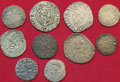null Royales. 10 monnaies : Philippe II denier Parisis, Philippe IV denier Tournois,...