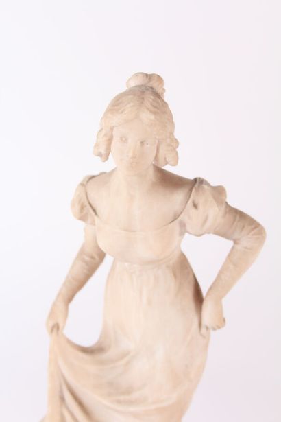 null Sujet en albâtre sculpté

"Élégante"

Circa 1900

H.: 33 cm

(Petits éclats...