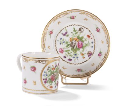Bordeaux

Large cup and saucer in porcelain...
