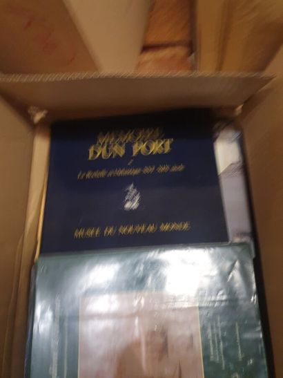 null MARINE LOT
Set of 4 boxes of bound and stapled books on the theme of the navy.
All...