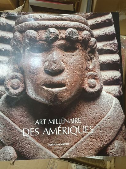 null SCULPTURE - STATUAIRE
Réunion d'environ une trentaine de volumes dont : Sculptures...