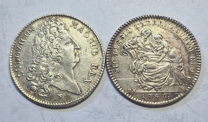 null Louis XIV et XV. 2 jetons argent : Corporations Menuisiers et Ebenistes 1748...