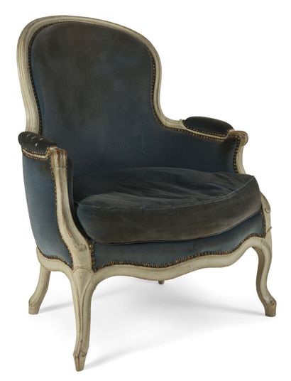 null MOLDED AND PAINTED BEECHWOOD ARMCHAIR
with a cabriolet back resting on arched...