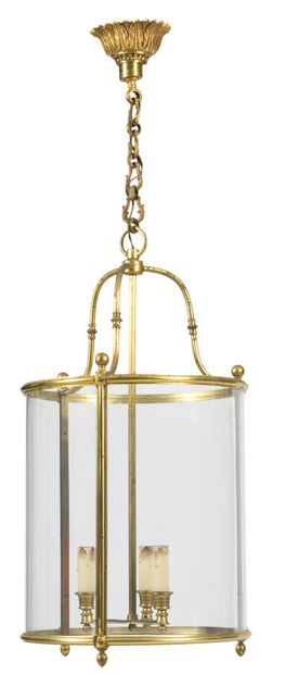 null PAIR OF CIRCULAR LANTERNS IN GILDED METAL
the light with three branches.
Style...