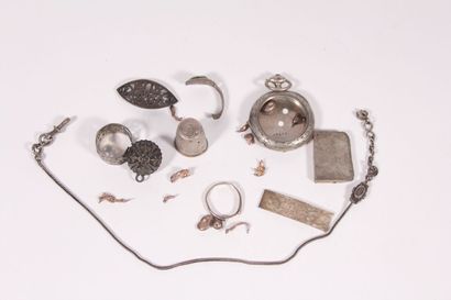 null Lot of melted silver and silver jewelry to the scrap 58g.