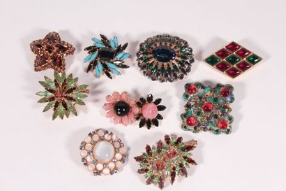 Nine fancy brooches of the 1960s in gold...