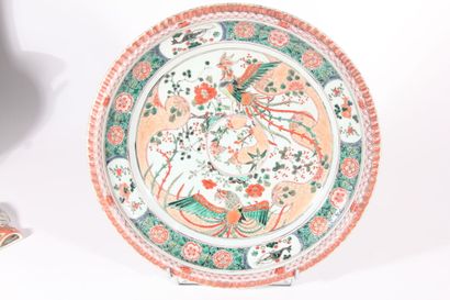null Large green family porcelain dish
China, Kangxi period (1662-1722)
With central...