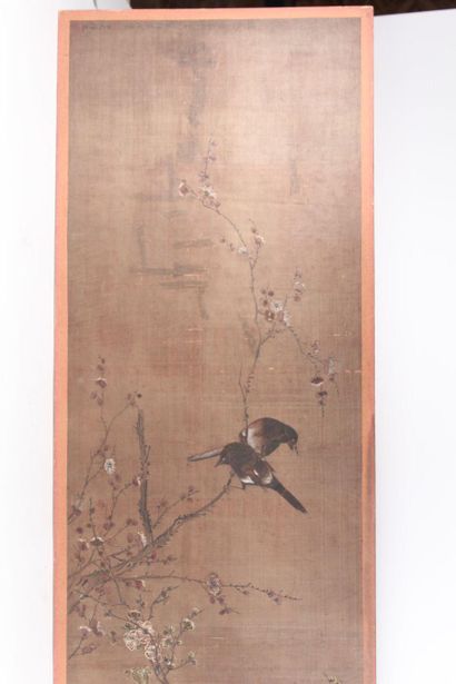 null Peinture à l'encre et couleurs sur soie
Chine, début du XXe siècle
Représentant...