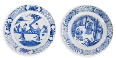 Trois assiettes en porcelaine bleu blanc
Chine,...