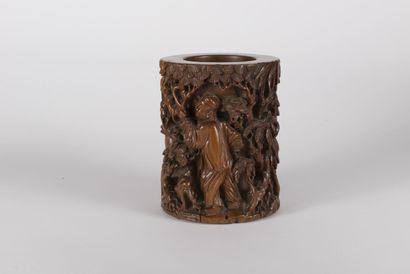 null Wooden brush pot and covered bamboo pot
China, 20th century
With relief carved...