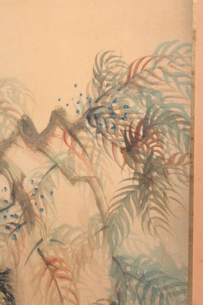 null Peinture à l'encre et gouache sur soie 
Japon, XXe siècle
A décor d'un aigle...