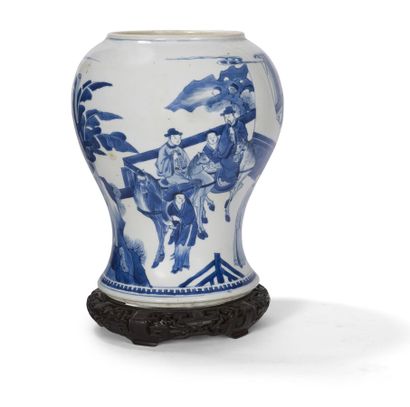 null Bas de vase yenyen en porcelaine bleu blanc
Chine, époque Kangxi, XVIIe siècle
Balustre,...