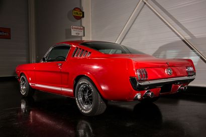 null FASTBACK COUPE FORD MUSTANG
V8 289 GT, 4 SEATS
from 01/01/1966, restored, French...