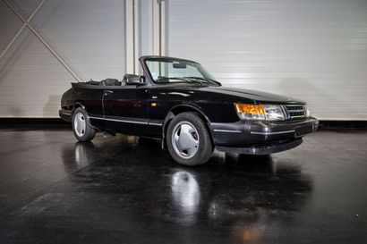 null CONVERTIBLE SAAB TYPE 900 TURBO AD75SX
4 seats from 28/05/1992, French registration...