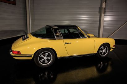 null PORSCHE TARGA TYPE 911S COUPE
from 10/12/1968, restored, French registration...