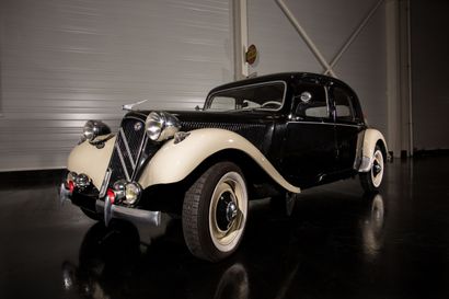 null SEDAN 4 DOORS CITROEN TRACTION AVANT 11B
from 31/01/1954, French collection...