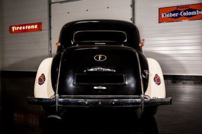 null SEDAN 4 DOORS CITROEN TRACTION AVANT 11B
from 31/01/1954, French collection...