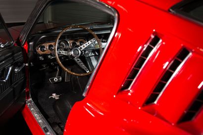 null COUPÉ FASTBACK FORD MUSTANG
V8 289 GT, 4 PLACES
du 01/01/1966, restauré, carte...