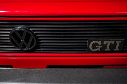 null VW Golf GTi, type 17DX2, 07/12/1982, coach 3 portes, carte grise française,...