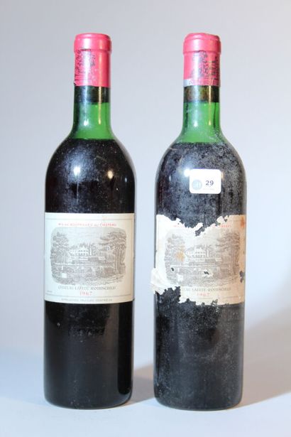 null 1967 - Château Lafite Rothschild, Pauillac, 2 blles, 1 début épaule, étiquettes...