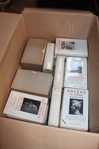 null LA PLEIADE

23 volumes de la collection dont : Zola (tomes I à IV), Proust (tomes...