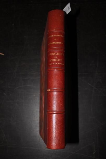 null LAPOUYADE (Meaudre de)

Histoire des Faïences de Bordeaux. Macon, Protat, 1926....