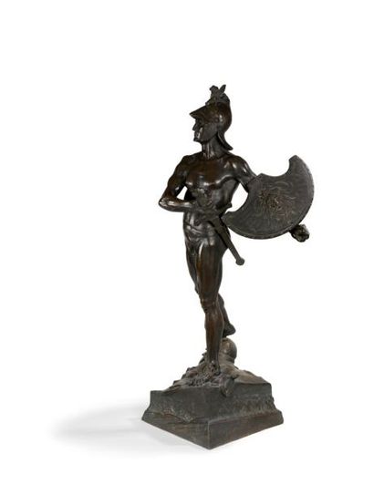 null Grande figure en bronze patiné représentant un guerrier antique, inscrit sur...
