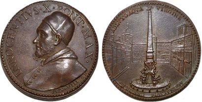 null INNOCENT X (1644-1655) Bronze. 38mm. Par Gaspare Morone. 1652. Refrappe XVIIIe...