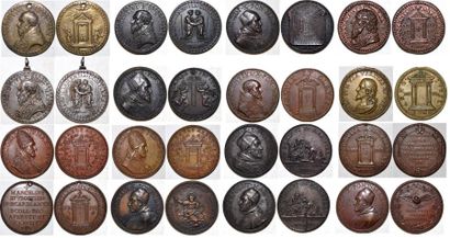 null INNOCENT X (1644-1655) Ensemble de 16 médailles de Innocent X, en bronze. De...