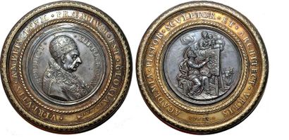 null BENOIT XIII -(1724-1730) Argent. 72mm avec la couronne extérieure en bronze...