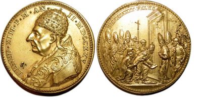 null BENOIT XIII -(1724-1730) Bronze doré. 37mm. Par E. et G. Hamerani. 1725. Fermeture...