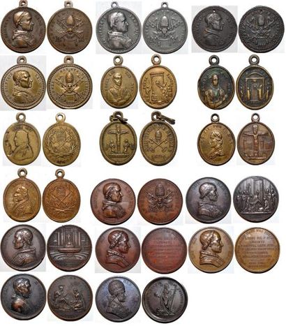 null LEON XII (1823-1829) Ensemble de 17 médailles de Leon XII. De 21 à 51mm. 15...