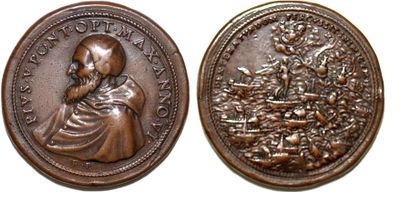 null PIE V (1566-1572) Bronze. 38mm. Par Gianfederico Bonzani. 1571. Refrappe par...