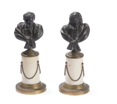 null Paire de buste en bronze de Voltaire et Rousseau, socle marbre blanc à chainettes

Fin...