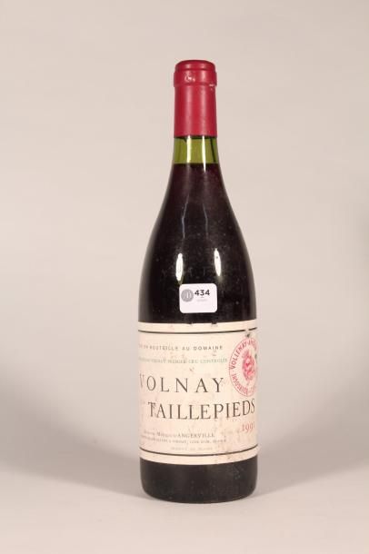 null 434 

Domaine d'Angerville Taille pieds 1991 

Volnay 1er Cru (rouge) - 1 blle...