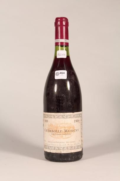 null 464 

Domaine J.F. Mugnier 1989 

Chambolle-Musigny (rouge) - 1 blle étiquette...